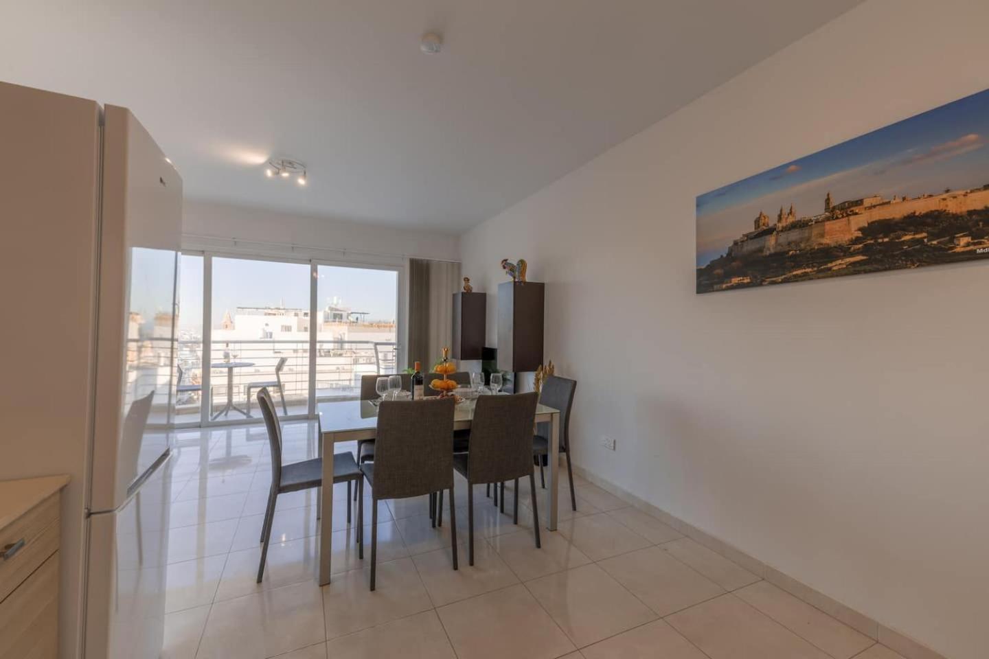 The Pinnacle Fl6 Escape By Homely *